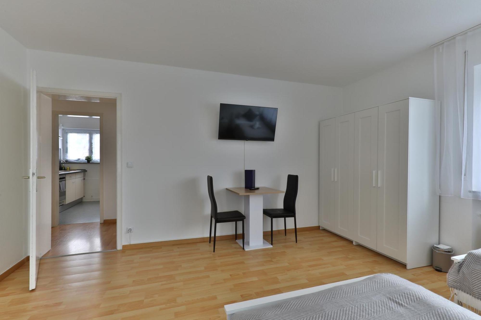 Moderne Ferienwohnungen - Service Wie Im Hotel Goeppingen Exterior photo