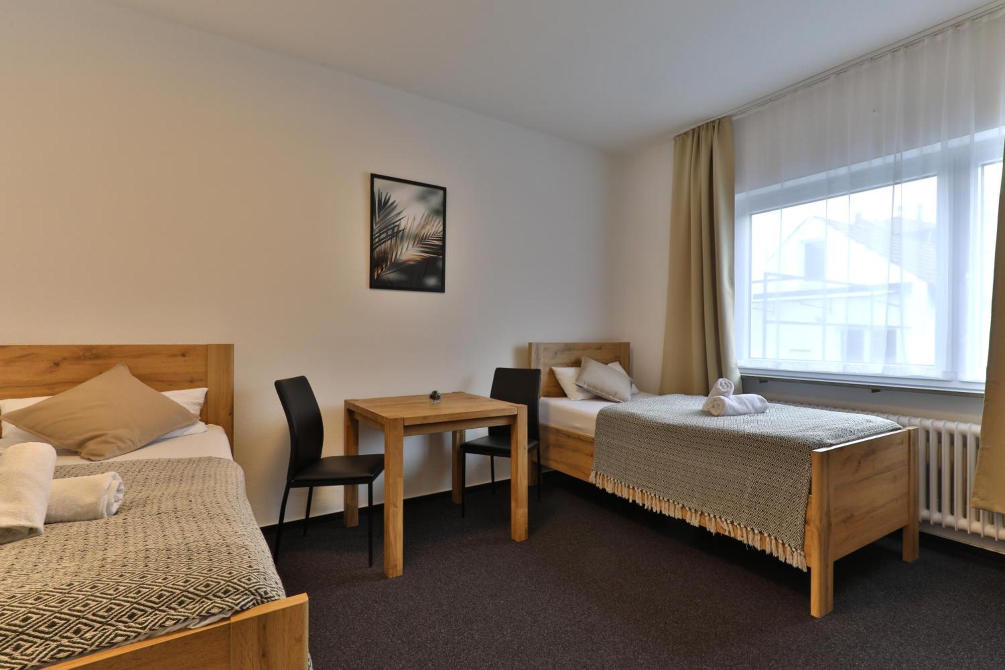Moderne Ferienwohnungen - Service Wie Im Hotel Goeppingen Exterior photo